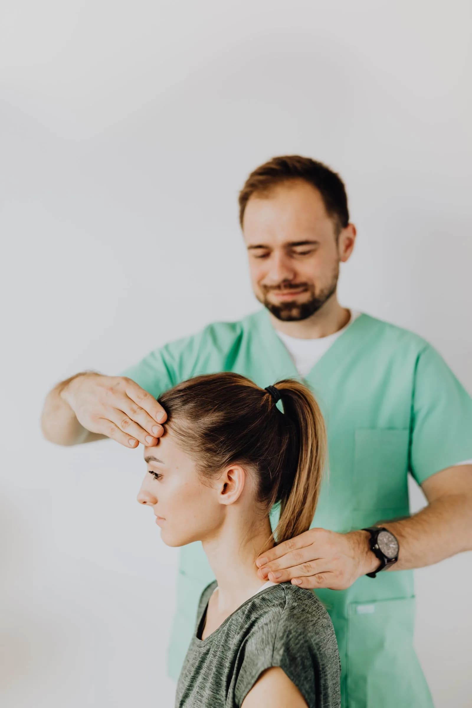 Chiropractor spine model patient — Chiropractors & Chiropractic Clinics marketing by TML Agency