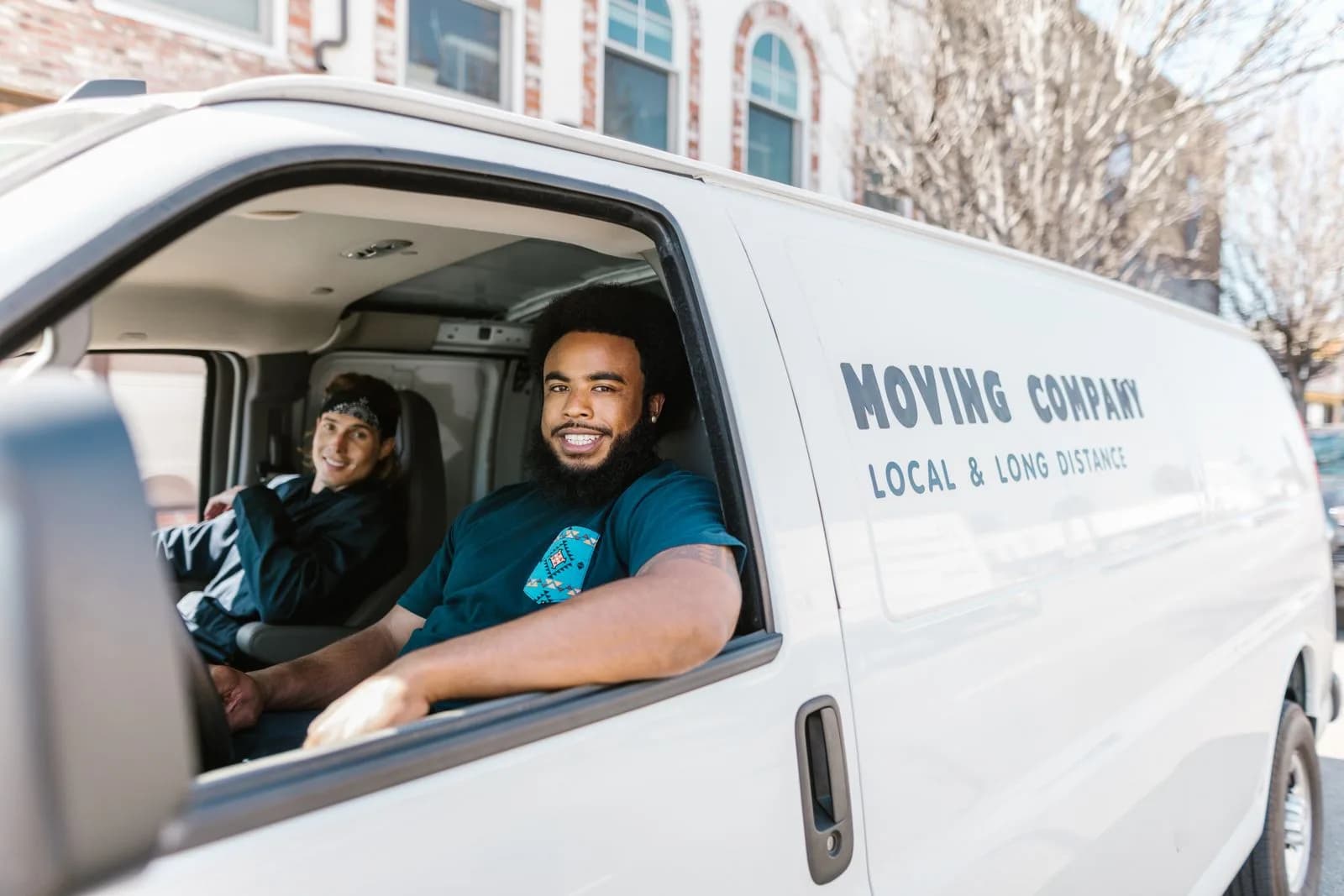 Customer thanking movers — Moving Companies & Relocation Services marketing by TML Agency