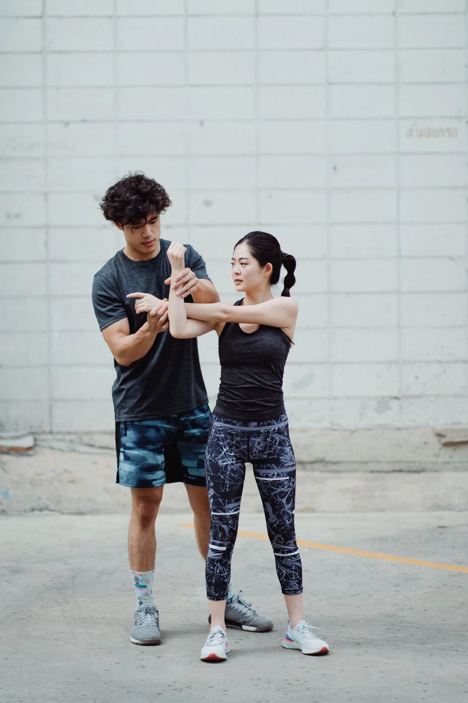 Trainer outdoor workout — Personal Trainers & Fitness Coaches marketing by TML Agency