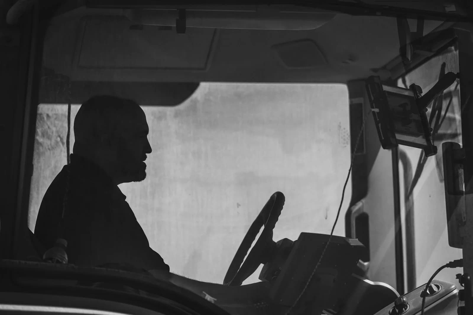 Truck driver route planning — Logistics & Transportation marketing by TML Agency